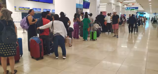 La movilidad de pasajeros se ha mantenido en el aeropuerto de Mérida