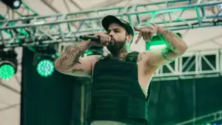 Emiliano Aguilar revela que le dolió no ser invitado a la boda de Ángela Aguilar y Christian Nodal