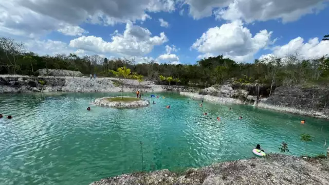 El estanque del parque de San Román se formó naturalmente en una antigua área de extracción de sacab.
