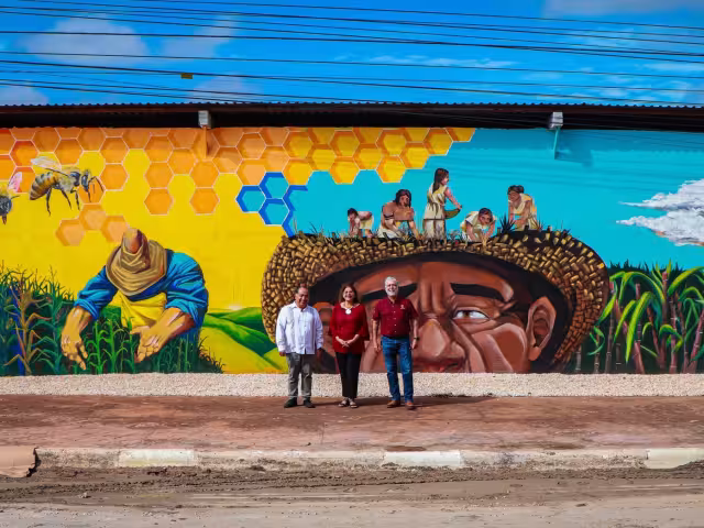 Campeche inaugura su primer mural de realidad aumentada, "Cosecha dorada, las raíces de nuestro campo", en la Central Maquinaria de la SDA