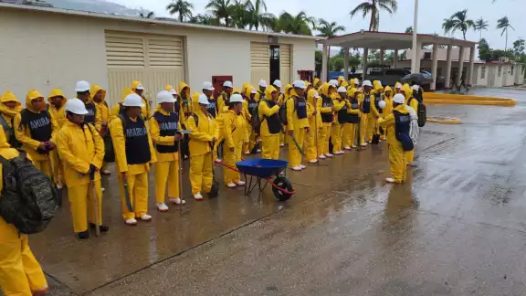 Secretaría de Marina entra en Fase de Auxilio en Guerrero para apoyar a la población por remanentes del huracán John.