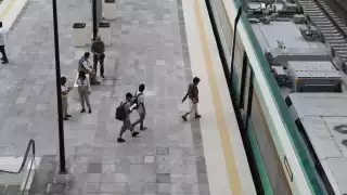 Tren Maya en Cancún mueve a cientos de personas a diario  