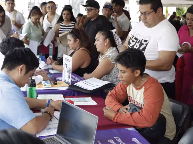 El cierre de constructoras redujo la oferta de empleos para muchos trabajadores
