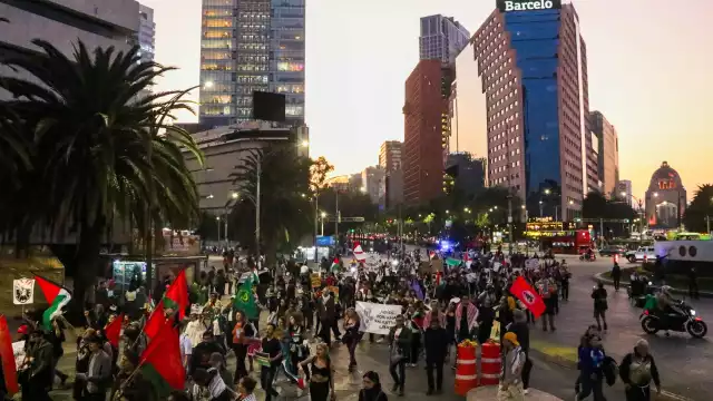 Trabajadores de la CNTE han colapsado la capital del país en múltiples ocasiones.