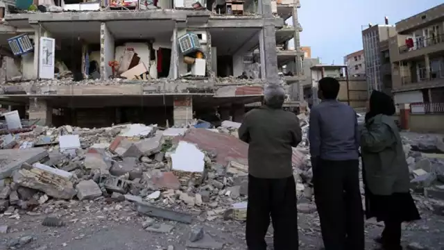 Al menos 4 personas muertas y más de 100 heridos es el saldo de un terremoto en Irán