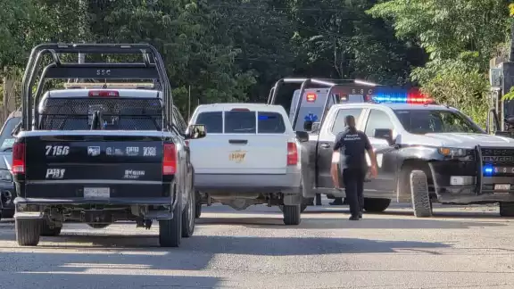 Elementos de diferentes corporaciones atendieron el llamado. Elementos de diferentes corporaciones atendieron el llamado.