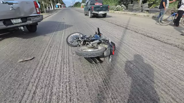 El motociclista no guardó su distancia reglamentaria y circulaba a exceso de velocidad