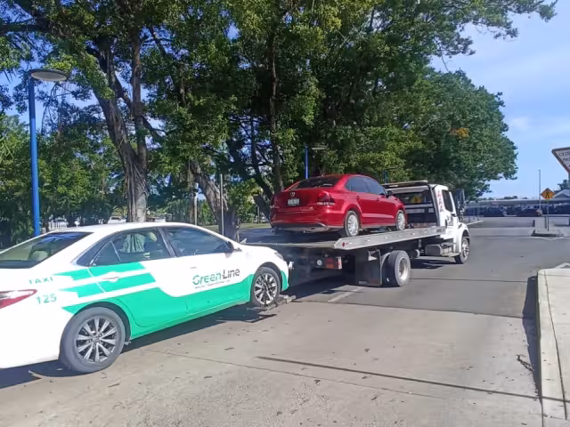 Ante las irregularidades de transportistas, se llevó a cabo la revisión de los documentos para que presten el servicio de manera legal.