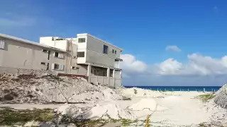 Semarnat rechaza la construcción de un hotel en los manglares de Nichupté en Cancún
