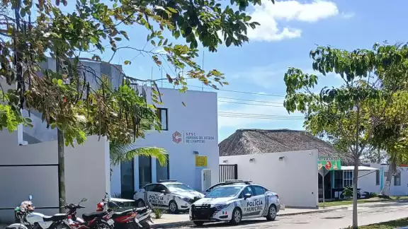 El cuerpo fue trasladado al SEMEFO de Campeche El cuerpo fue trasladado al SEMEFO de Campeche