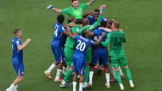 ¡Chelsea es campeón mundial! Los "Blues" arrollaron por 3-0 al PSG y terminaron con los sueños parisinos