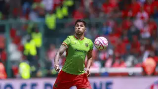  Carlos Salcedo no se va de México;  este sería su nuevo equipo