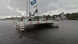 Arriban embarcaciones de Cancún a Isla Mujeres ante la llegada del huracán “Milton”