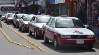 Ayuntamiento del Carmen viola Ley de Transporte y afecta a taxistas locales