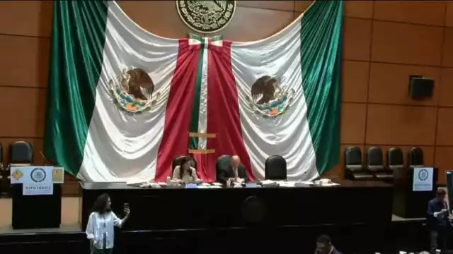 La Comisión de Puntos Constitucionales aprobó la reforma al Poder Judicial con 22 votos a favor y 17 en contra.