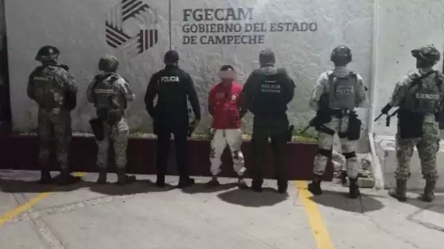 Cateos simultáneos en Campeche: tres detenidos por narcomenudeo en colonias Jardines y Josefa Ortiz