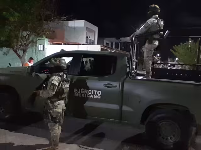 El Ejército y la Guardia Nacional resguardaron el lugar donde se realizó el tiroteo.