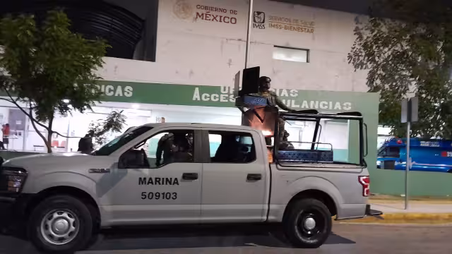 Debido a las heridas del Secretario, tuvo que ser rápidamente trasladado al hospital.