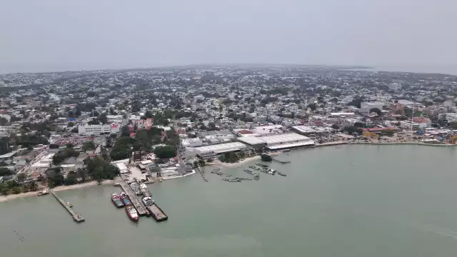 El gobierno municipal y los empresarios replican que el plan de la SEDATU está mal plasmado y deja “encerrada” a la Isla. 