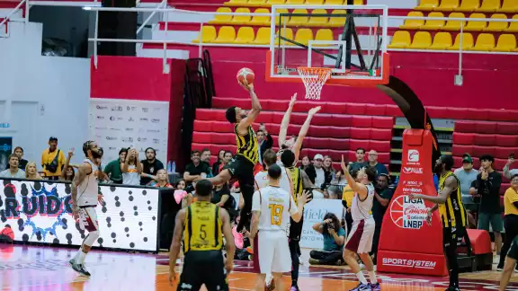 Calor de Cancún pasará a la Play Offs de la Liga Nacional del Baloncesto Profesional Calor de Cancún pasará a la Play Offs de la Liga Nacional del Baloncesto Profesional