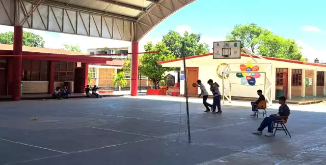 Preocupación en Tulum por agresiones y presunto consumo de drogas en plantel escolar