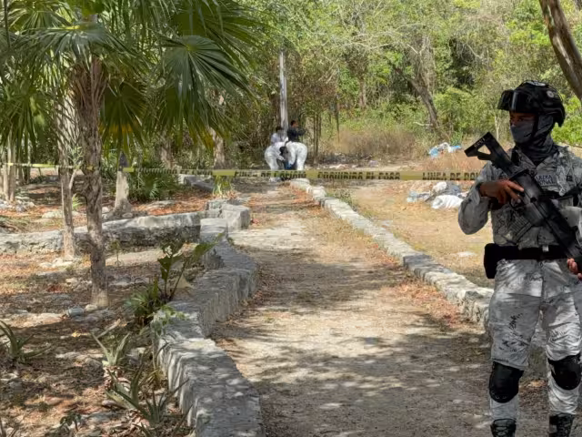 Se cree que se trata de un masculino debido al tipo de ropa interior encontrada