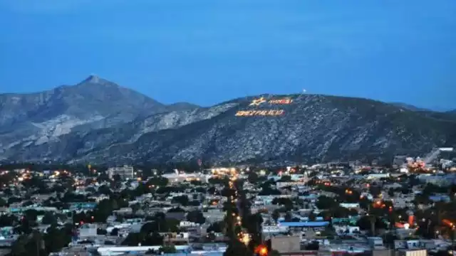Hombre provocó escándalo al intentar ahorcar a su pareja con una playera en Gómez Palacio