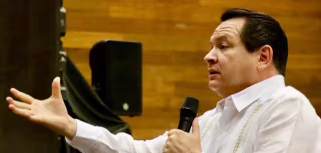 El Gobernador electo se reunió con especialistas de diversas áreas, en busca de una auténtica gobernanza basada en el diálogo