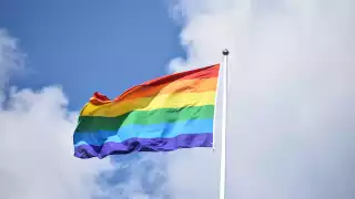 Mes del orgullo: Convocan a formar la bandera LGBT+ más grande del mundo; ¿cuándo y dónde?