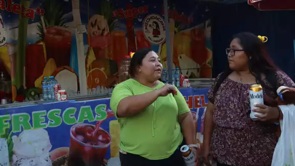 Los visitantes pudieron recorrer y convivir con bebidas alcohólicas en la mano, a pesar de la norma interpuesta por las elecciones de comisarios Los visitantes pudieron recorrer y convivir con bebidas alcohólicas en la mano, a pesar de la norma interpuesta por las elecciones de comisarios