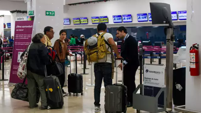 Los usuarios señalaron que percibieron un fuerte aroma de aceite quemado, que los dejó con náuseas