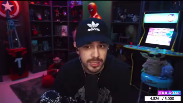 El "streamer" Juan Garnizo, anunciando en directo el divorcio de su ex pareja Arigameplays.