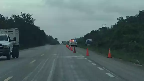 Pese al grado del accidente, el conductor no fue reportado como herido Pese al grado del accidente, el conductor no fue reportado como herido