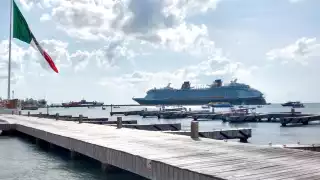 Autoridades de los tres niveles han acordado un incremento gradual en el cobro del Derecho de No Residente, para que no afecte la llegada de viajantes a la ínsula