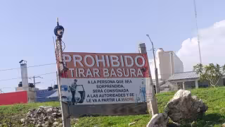 “El Decapitado”, el peculiar vigilante contra la basura en Campeche
