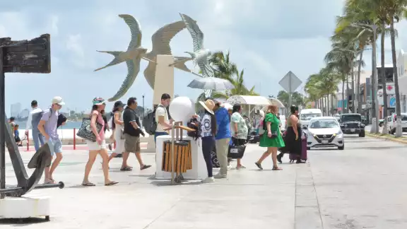 Comercios y touroperadores, así como restaurantes, reportaron el incremento significativo en el consumo de los visitantes el pasado fin de semana