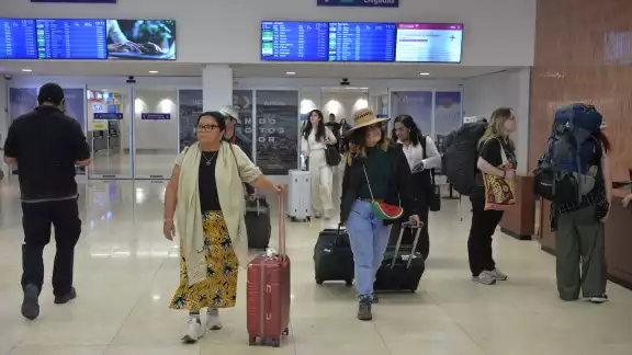 Llegar a tiempo al aeropuerto siempre ayudará a agilizar el resto Llegar a tiempo al aeropuerto siempre ayudará a agilizar el resto