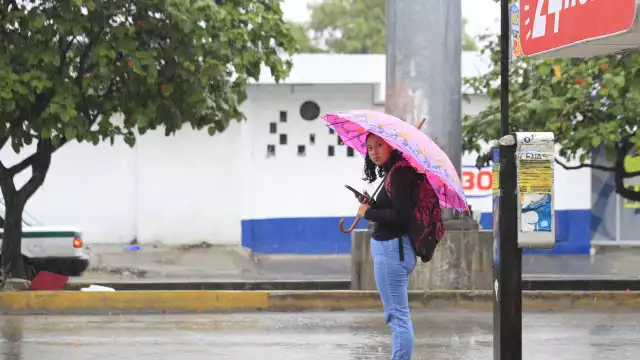 Se recomienda a la población cancunense tomar precauciones al salir
