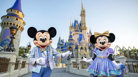 Reportan incendio en parque temático de Disney World