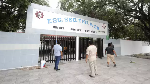 La comunidad escolar dio a conocer que si no hay respuesta de las autoridades educativas cerrarán el plantel, ubicado en la Sm 221