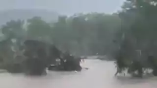  Inundaciones en Texas dejan 51 muertos y 27 niñas desaparecidas 