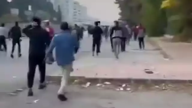 Derrocan a la familia Assad, quienes ejercían un régimen autoritario en Siria.