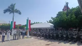 Conmemoran a los Niños Héroes con homenaje en Campeche 