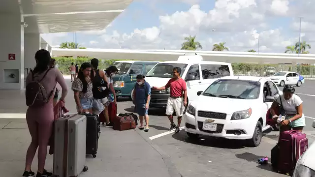 Aeropuerto de Cancún: ¿Cuáles son las tarifas de taxis de aerolíneas mexicanas?