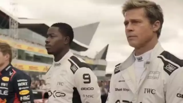 Sergio "Checo" Pérez comparte escena con Brad Pitt en los pits durante el rodaje de la película F1, fusionando el glamour de Hollywood con la adrenalina de la Fórmula 1.