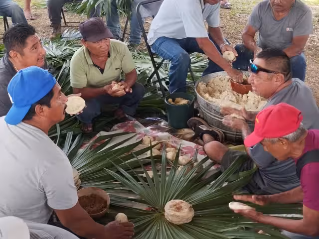 El ritual Maya es para agradecer las bendiciones de la Virgen de todo un año