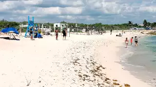 Playa Punta Piedra carece de guardavidas; genera preocupación entre bañistas de Tulum 
