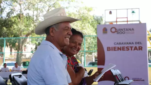Los servicios abarcan desde chequeos médicos hasta cortes de cabello
