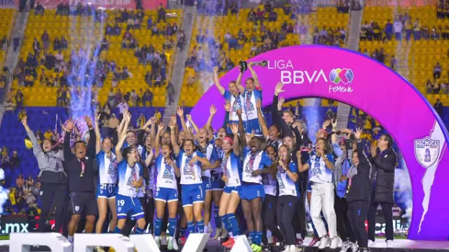 Las Tuzas celebraron su primer título en la cancha del Estadio Ciudad de los Deportes.