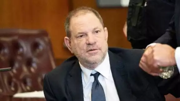 Harvey declaró, en 2018, que ofrecía trabajo a cambio de sexo Harvey declaró, en 2018, que ofrecía trabajo a cambio de sexo